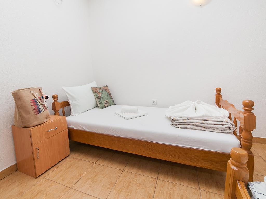 Apartments Viktorija Petrovac Phòng bức ảnh